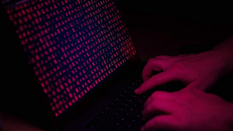 Утечка 184 млн логинов и паролей: база данных 48 ГБ с данными Facebook, Google, PayPal и других сервисов найдена в открытом доступе.