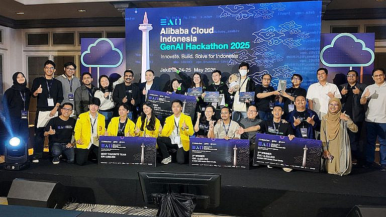 Alibaba Cloud Indonesia GenAI Hackathon 2025 собрал 1500 участников для разработки ИИ-решений с использованием технологий Alibaba Cloud и Sahabat-AI, поддерживая цифровую трансформацию Индонезии.
