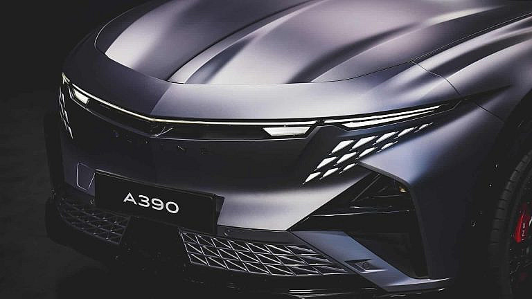 Alpine A390 новый спортивный электромобиль с тремя моторами, запасом хода 555 км и разгоном до 100 кмч за 3,9 сек. Французский фастбэк с технологией Active Torque Vectoring и батареей 89 кВтч.