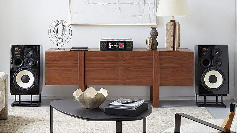 Arcam добавила Qobuz Connect к новым усилителям SA35, SA45 и плееру ST25 для потокового воспроизведения в Hi-Res качестве.