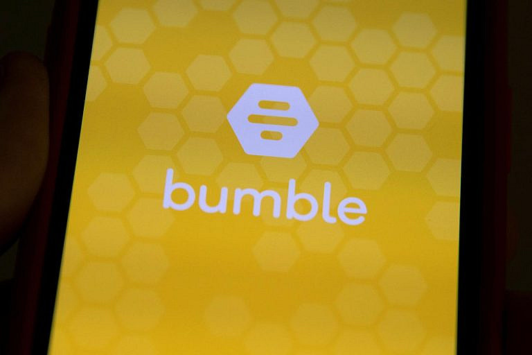 NOYB подала жалобу на Bumble за нарушение GDPR из-за функции AI Icebreakers, отправляющей данные в OpenAI без должного согласия пользователей.