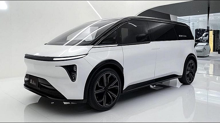 BYD E-Vali новый электрический фургон с грузовым отсеком 17,9 м и батареей 126 кВтч. Конкуренция с Mercedes eSprinter и Renault Estafette E-Tech.