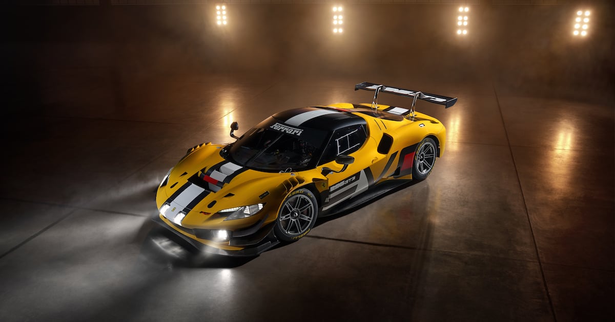 Ferrari 296 GT3 Evo: новый гоночный автомобиль с битурбированным V6 мощностью 599 л.с. Дебют в GT World Challenge в 2026 году.