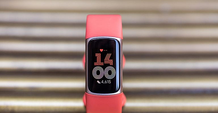 Fitbit Charge 6 по рекордно низкой цене 93 в Walmart. Скидка 67, FDA-одобренный ЭКГ, Google Maps, 6 месяцев Premium в подарок.