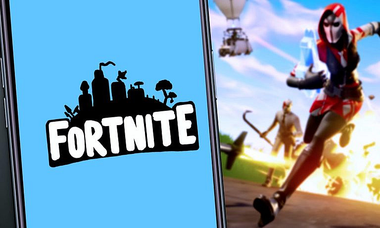 Apple разрешила возвращение Fortnite в App Store после пятилетнего бана. Epic Games смогла обойти платежные ограничения, что изменит правила для разработчиков.