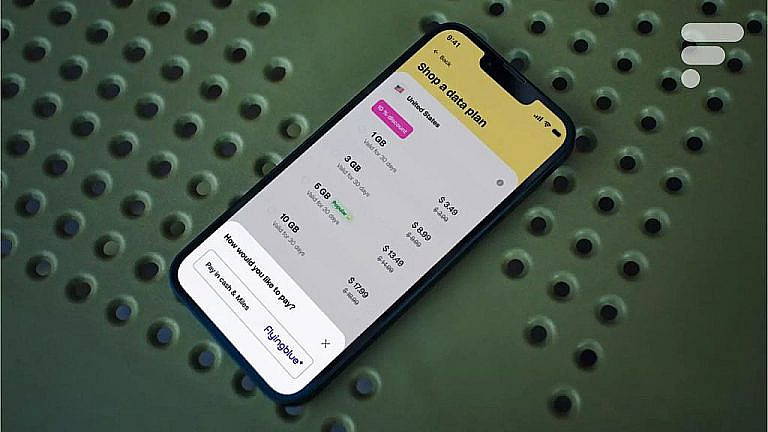 Французский стартап Kolet упрощает путешествия с eSIM, предлагая прозрачные тарифы и сохранение неиспользованных данных. Привлек 300 000 клиентов за год.