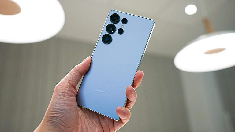 Самсунг Galaxy S25 Ultra: новый флагман с Snapdragon 8 Elite, 50 Мп камерой и Galaxy AI. Тонкий дизайн, улучшенный экран и скидка 250 до 1050.
