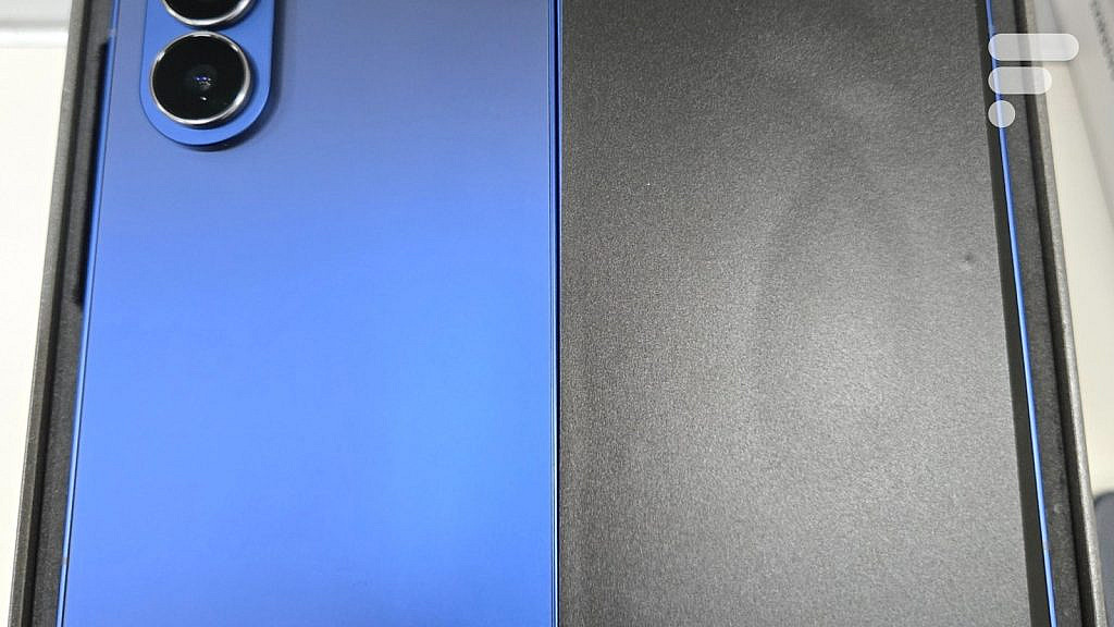 Первые изображения Samsung Galaxy Z Fold 7 показали тонкий дизайн и модуль камеры. Презентация 9 июля, ожидаются сюрпризы.
