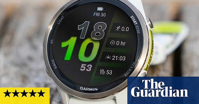 Garmin Forerunner 970 новый флагман среди беговых часов с OLED-экраном, голосовым управлением и встроенным фонариком. Точный GPS и продвинутая аналитика.