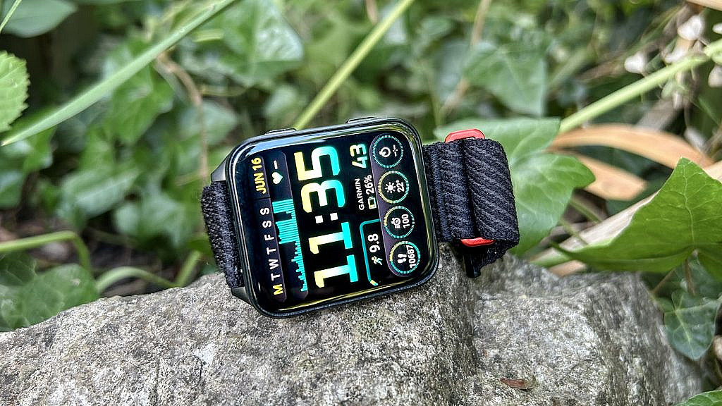 Garmin Venu X1: умные часы с AMOLED-экраном, титановым корпусом и продвинутым отслеживанием здоровья. Альтернатива Apple Watch Ultra 2.