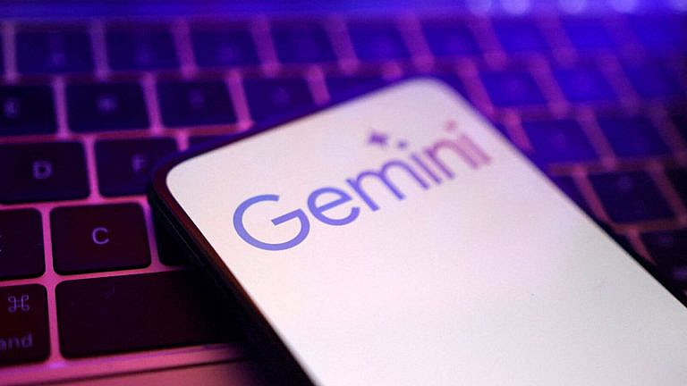 Google интегрировал персонализированные ИИ-ассистенты Gems в Workspace для автоматизации задач в Docs, Drive, Sheets и Gmail.