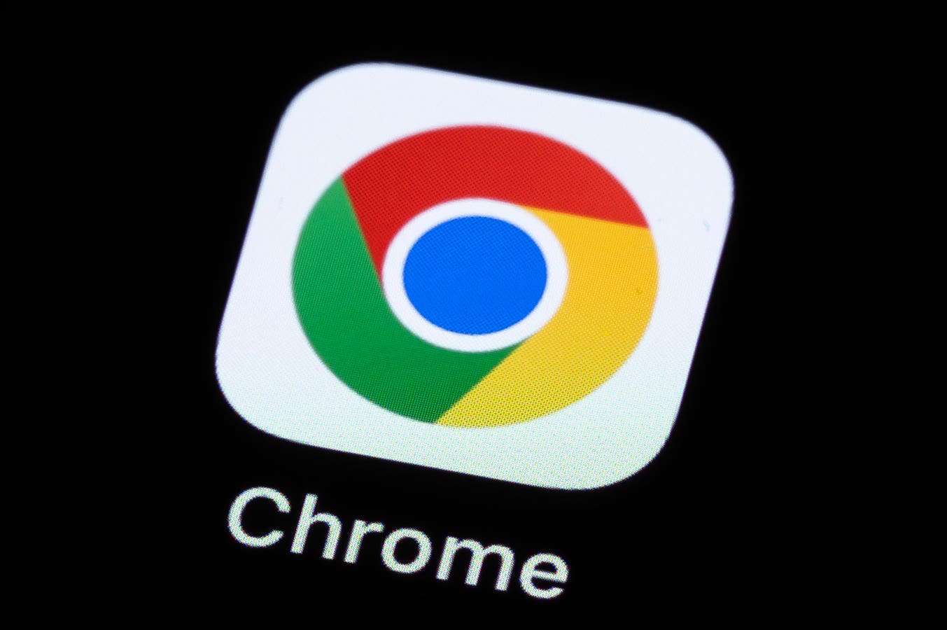 Google прекращает поддержку Chrome на Android 8 и 9 с 5 августа. 300 млн пользователей останутся без обновлений безопасности.