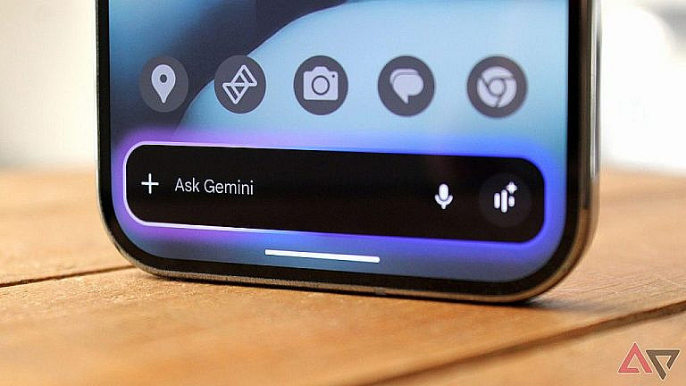 Google Gemini расширяет функционал: поиск по истории чатов, новый логотип и обновления интерфейса. Пока доступно на iOS и в веб-версии.