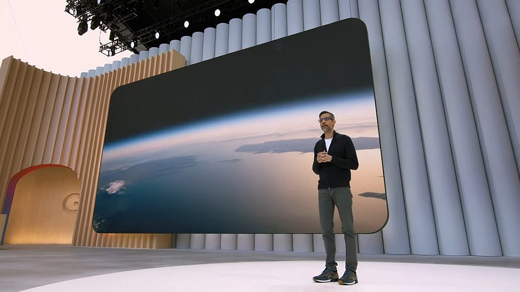 Google IO 2025 показал готовые ИИ-решения, а Apple отстаёт с Siri 2.0. Гонка технологий: Google внедряет ИИ в поиск, Gmail и Meet, а Apple фокусируется на развлекательных функциях. Кто выиграет?