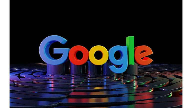 Google внедряет ИИ-поиск с Gemini, генеративными ответами и персонализацией. Платные подписки на продвинутые функции защитят рекламную модель. Брин считает ИИ важнее интернета.