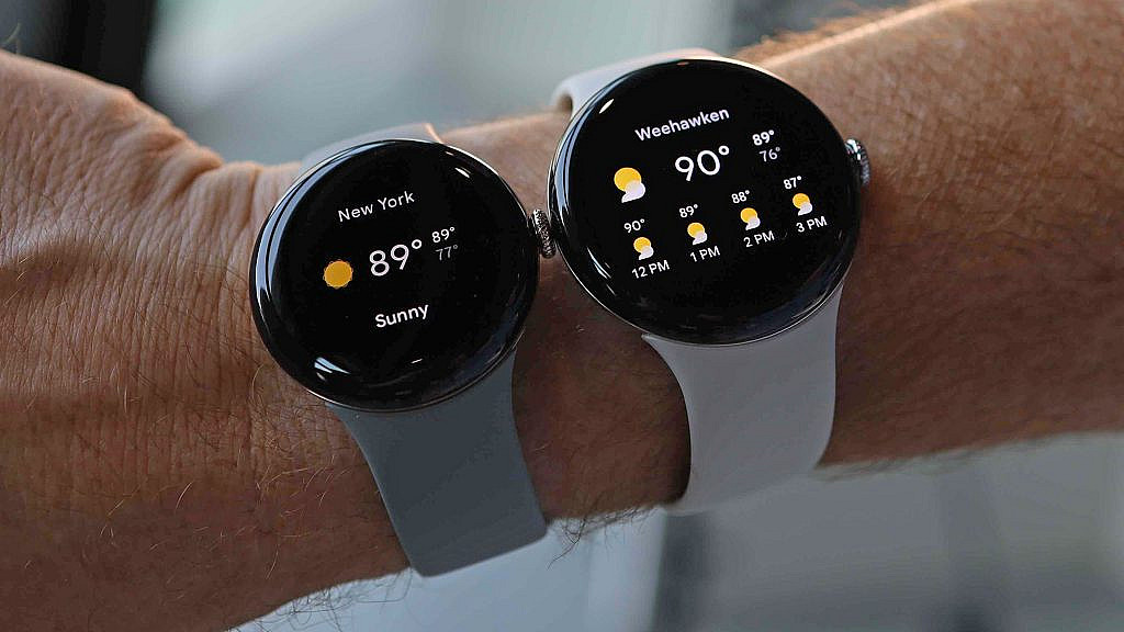 Новая функция Pixel Watch автоматически блокирует телефон при потере связи с часами. Обнаружена в коде приложения, пока скрыта.