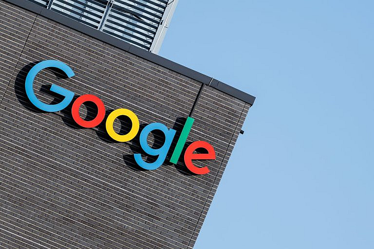 Google выпустил приложение NotebookLM для Android AI-ассистент для заметок и исследований. Анализирует документы, генерирует сводки, поддерживает офлайн-режим и аудио. iOS-версия ожидается вскоре.
