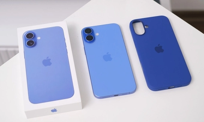 Apple лидирует в продажах смартфонов в 2025 году: iPhone 16 возглавил топ-5, особенно в Японии и Африке. Китайский рынок сложен из-за конкуренции с Huawei. В топ-10 вошли Samsung и Xiaomi.