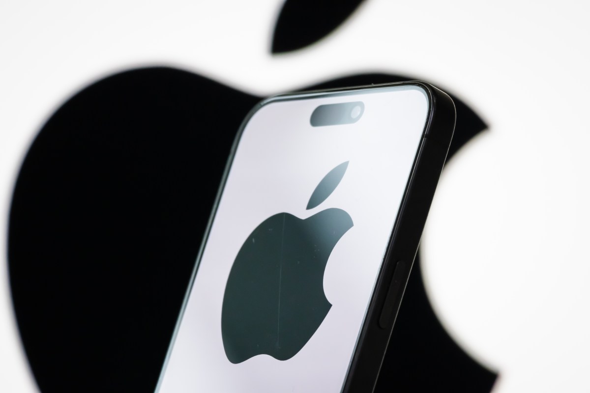 Apple анонсирует iPhone 17, AirPods Pro 3 и Apple Watch Series 11 9 сентября. Ожидаются новые дизайны, улучшенные камеры и ультратонкий iPhone Air.