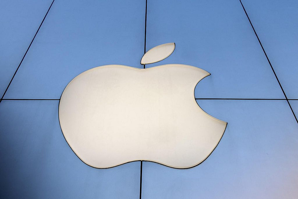 Apple показала рост прибыли на 9 в 3 квартале 2025 года, несмотря на высокие таможенные пошлины. Продажи iPhone и сервисов остаются ключевыми драйверами роста.