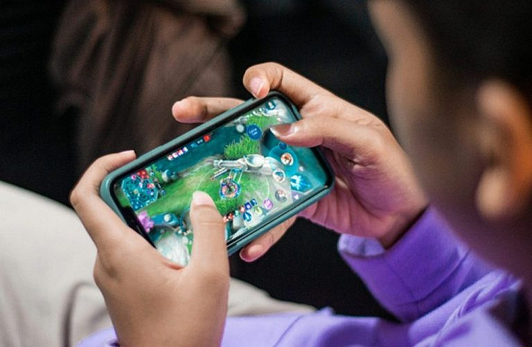 FunCorp улучшил пользовательский опыт и доходы с помощью AppHarbr, блокирующего вредоносную рекламу. Решение снизило нагрузку на поддержку и повысило удержание.