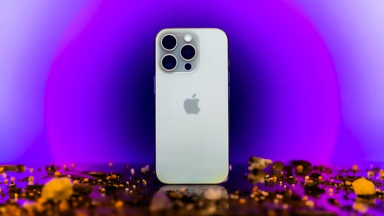 Как вернуть ползунок громкости на экран блокировки iPhone в iOS 18.2: простая инструкция и настройки для удобного управления звуком.