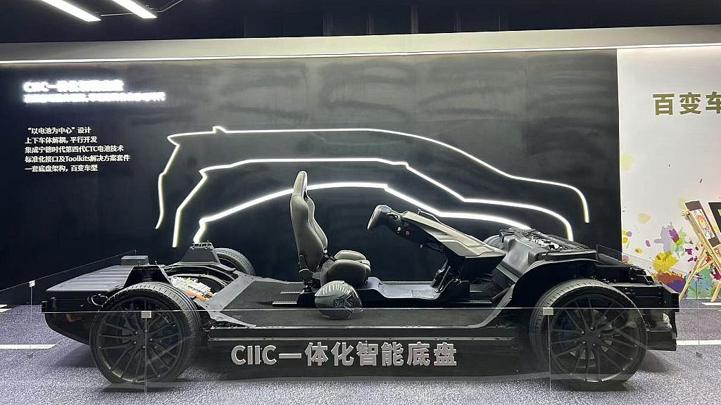 CATL и BYD контролируют 55,7 мирового рынка автобатарей в 2025 году, сохраняя лидерство с ростом поставок на 37,3.