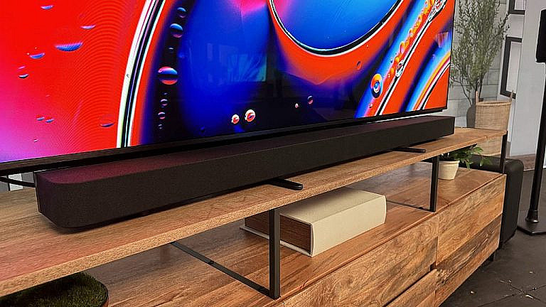 Идеальный саундбар с Dolby Atmos: гибкость JBL, точность Sonos, размах Sony, мощные низы Samsung и функциональность Nakamichi.