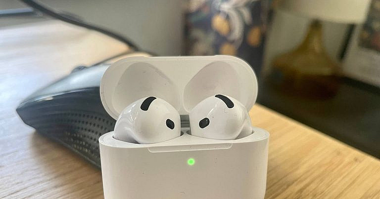 Бюджетные беспроводные наушники YHFvesv за 15,41: Bluetooth 5.3, 6 часов автономности, сенсорное управление и IPX8. Отличная альтернатива AirPods.