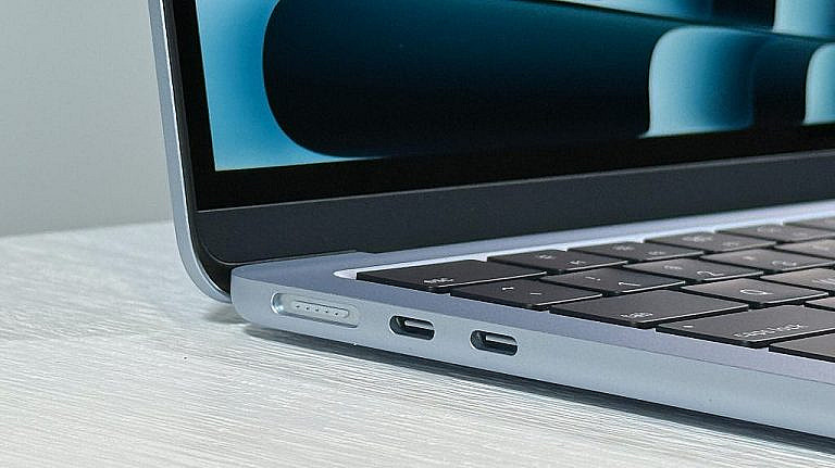 Лучшие цены на MacBook Air и Pro в Best Buy и Walmart. Скидки до 550 и рекордно низкие цены. Успейте купить до воскресенья!