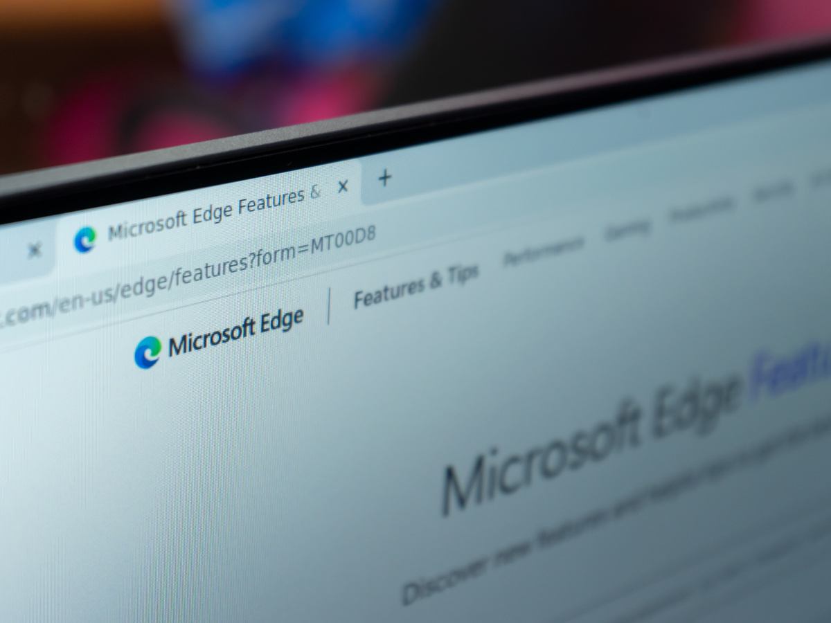 Microsoft адаптирует Windows под требования DMA в ЕС: отключены навязчивые предложения Edge, добавлены новые настройки для поиска и приложений.