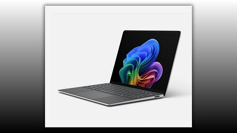 Microsoft Surface Laptop 5G с процессором Intel Core Ultra и 5G для бизнеса. Цена от 1799.99, автономность до 20 часов.