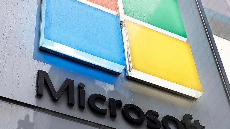 Microsoft выпустила экстренное обновление для Windows 10 после жалоб на сбои системы. Проблема затрагивает устройства с Intel 10-го поколения и новее.