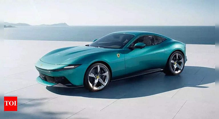 Новый Ferrari Amalfi бензиновое купе с 640-сильным V8, стильным дизайном и ценой от 240 000. Продажи с 2026 года.