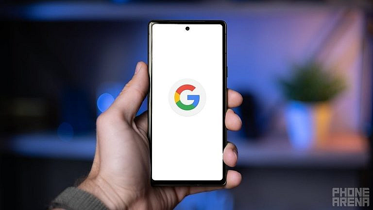 Google тестирует Search Live голосовой диалог с ИИ в поиске. Функция доступна пока не всем, но обещает удобный поиск инструкций и видео.