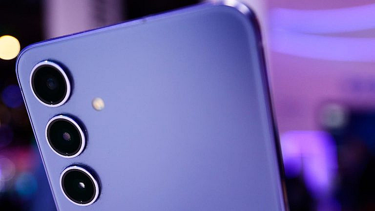 Google Pixel получили Android 16 с Advanced Protection Mode, а Samsung ускоряет тестирование One UI 8. Узнайте, как активировать защиту уже сейчас.
