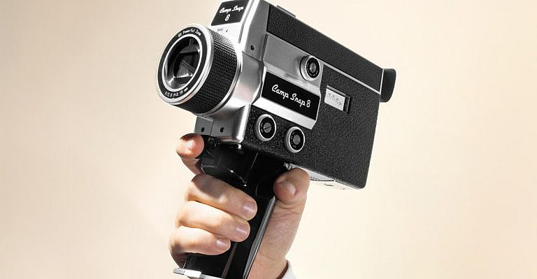 Camp Snap CS-8 цифровая камера в ретро-стиле Super 8 с SD-картой, без экрана, но с винтажными фильтрами и 4K-записью. Цена от 149.