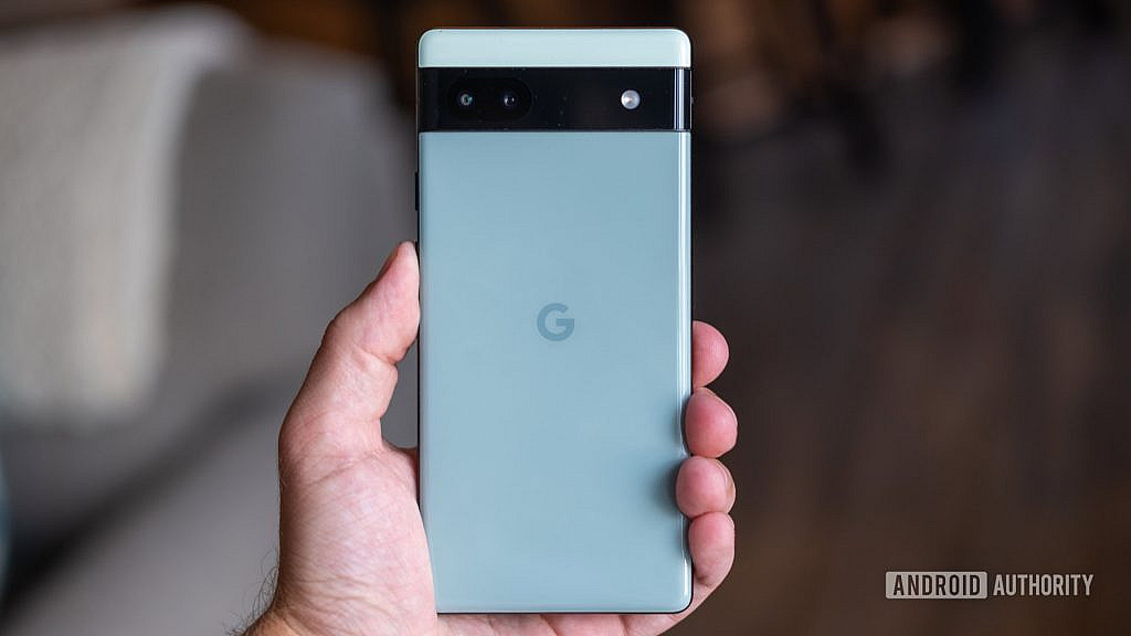 Google Pixel 6a загорелся после обновления, призванного предотвратить перегрев. Пятый случай возгорания за год.