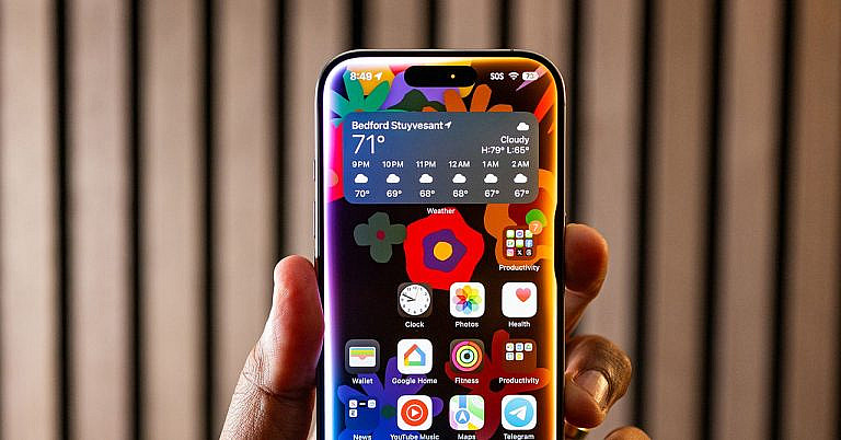 Apple Siri проиграла конкурентам: устаревший функционал, отсутствие персонализации и нежелание компании отказываться от бренда.