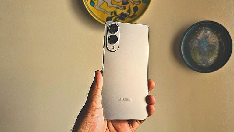 Samsung Galaxy S25 Edge ультратонкий флагман с топовыми характеристиками: Snapdragon 8 Elite, 200MP камера, AMOLED 2X 120Hz. Легкий, но с автономностью на день.
