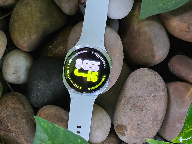 Samsung Galaxy Watch8 и Classic: новый дизайн squircle, антиоксидантный индекс, AI-тренер и защита от царапин. Достойный конкурент Apple Watch.