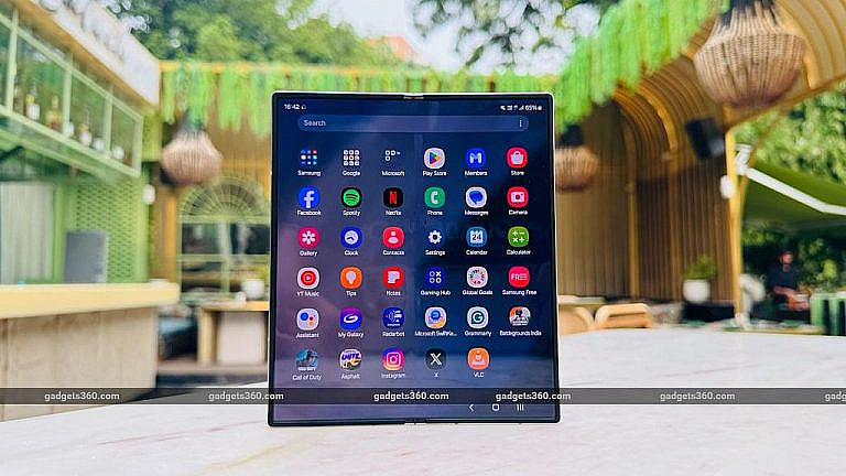 Samsung представит Galaxy Z Fold 7 и Z Flip 7 9 июля: утечки раскрыли характеристики, новые экраны и улучшенные материалы.