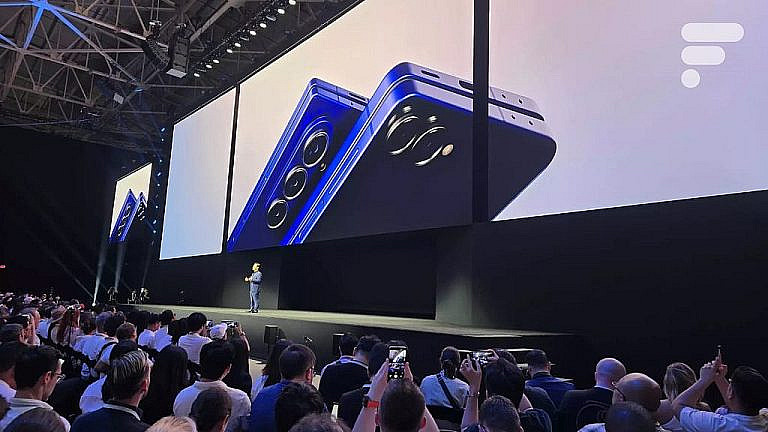Samsung представила Galaxy Z Fold 7, Z Flip 7, Watch 8 и Watch 8 Classic на презентации в июле 2025 года. Новые флагманы с ИИ и улучшенным дизайном.