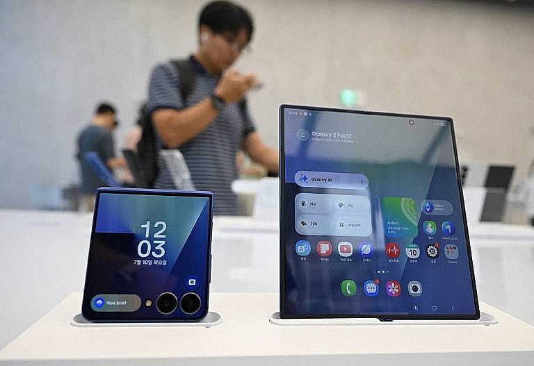 Samsung представила Z Fold7 и Z Flip7 самые тонкие и лёгкие складные смартфоны с 200 Мп камерой и ИИ от Google.