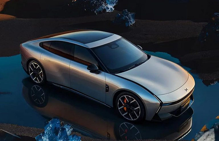 Китайский автопроизводитель XPeng представил новое поколение флагманской модели P7 с обновленным дизайном и передовыми технологиями.