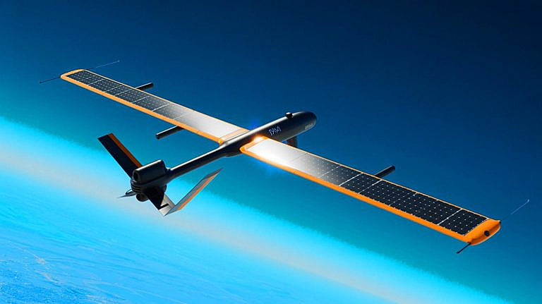 BAE Systems представила дрон Phasa-35 на солнечной энергии, способный летать год без посадки. Размах крыльев 35 м, высота до 21 км.
