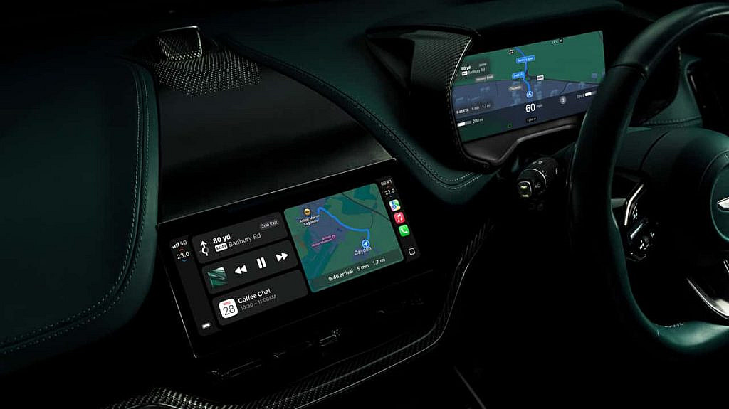 Apple CarPlay Ultra революционная система, расширяющая возможности iPhone в автомобиле. Управляйте всеми дисплеями, климат-контролем и навигацией через интерфейс Apple.