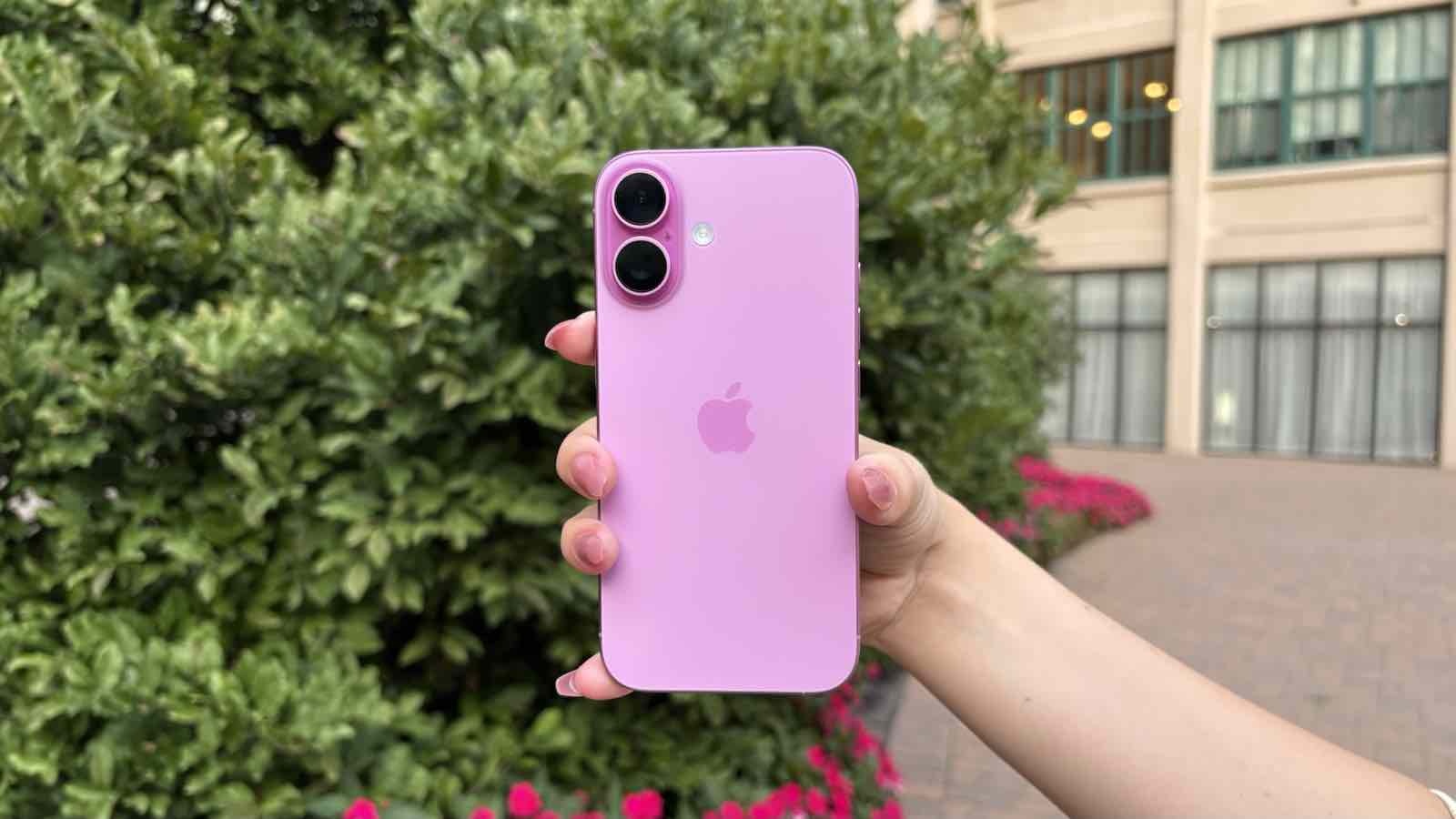 iPhone 17 Air может стать самым тонким смартфоном Apple с новой кремниевой батареей, увеличивающей емкость на 15. Подробности о автономности и технологиях.
