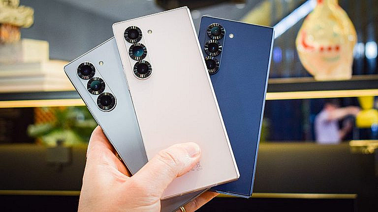 Samsung Galaxy Z Fold 7 станет тоньше предшественника всего 4,5 мм в развернутом виде. Презентация ожидается 9 июля.