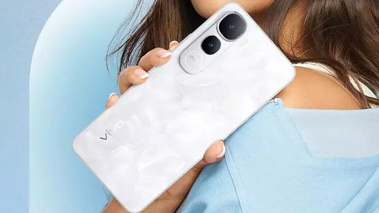 Vivo Y400 5G: доступный смартфон с AMOLED-экраном 120 Гц, Snapdragon 4 Gen 2 и батареей 6000 мАч. Презентация 4 августа 2025.
